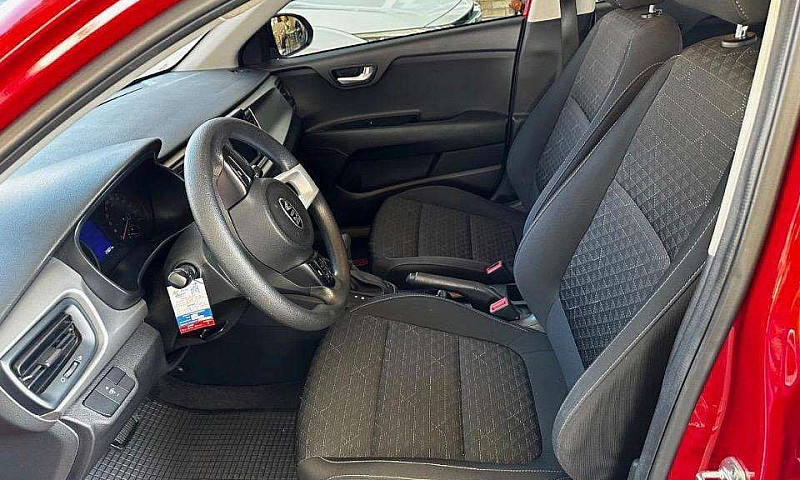 Kia Rio Vibrant 1.4 ...