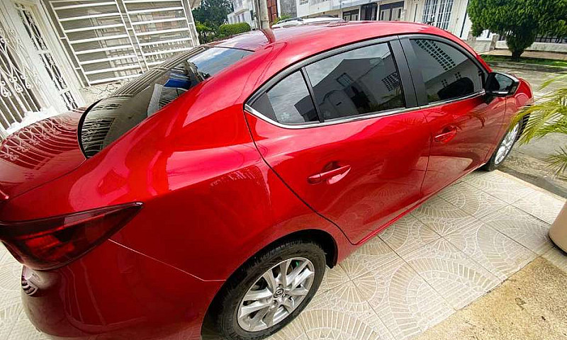 Mazda 3 Touring Auto...