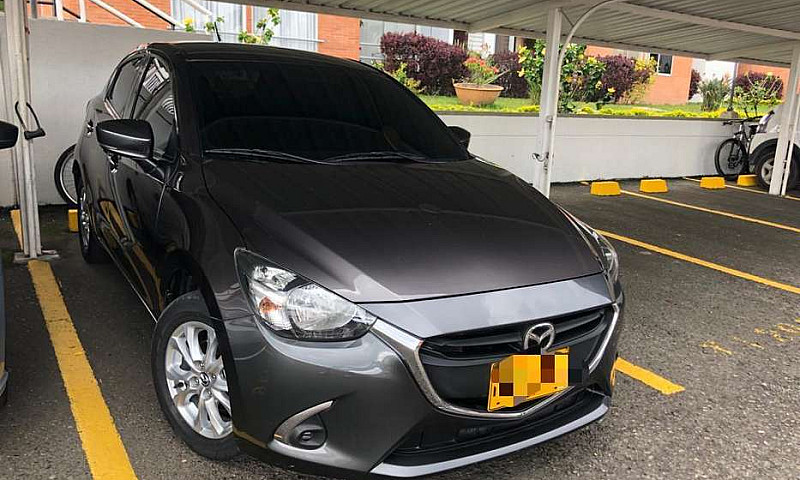 Hermoso Mazda 2 Tach...