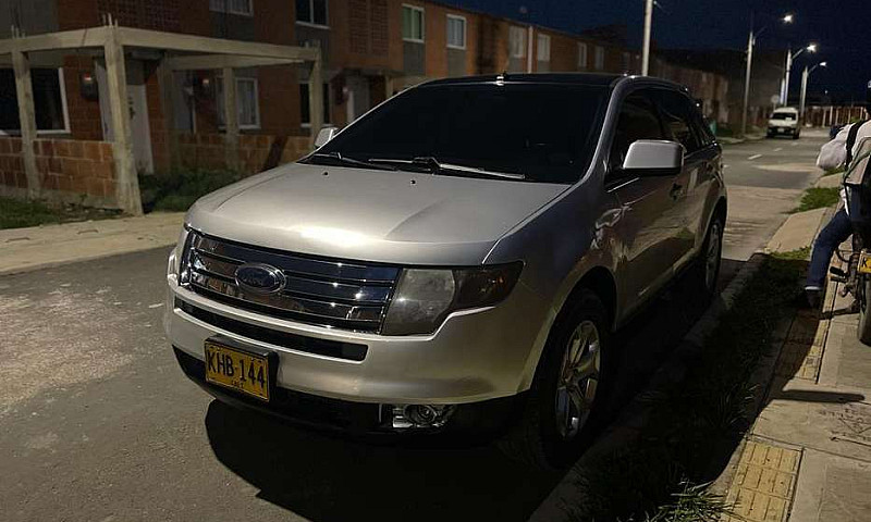 Vendo Ford Edge Herm...