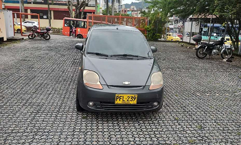 Vendo Chevrolet Spar...