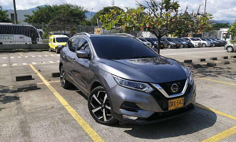 Nissan Qashqai Exclu...