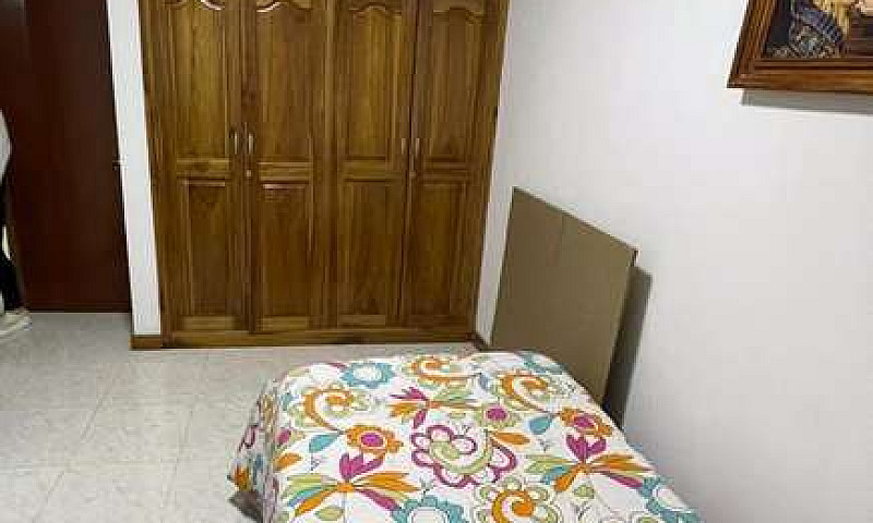 Arriendo Habitacion...