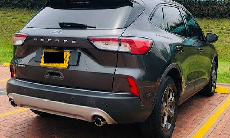 Vendo Ford Escape Mo...