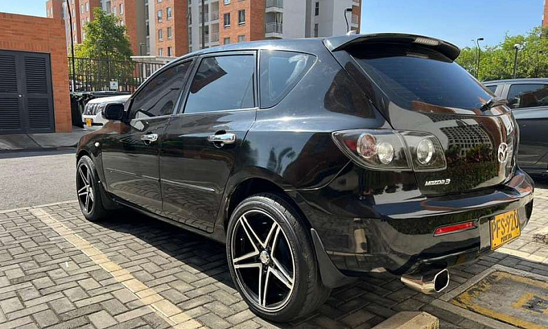 Mazda 3 Modelo 2011...