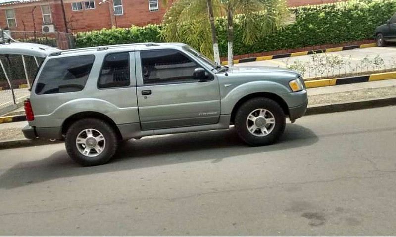 Camioneta Ford Explo...