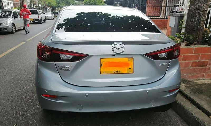 Mazda 3 Grand Tourin...