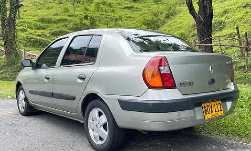 Carro Renault Symbol...