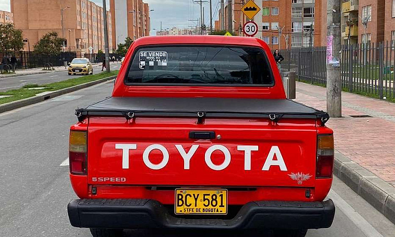 Toyota Hilux 1993 En...