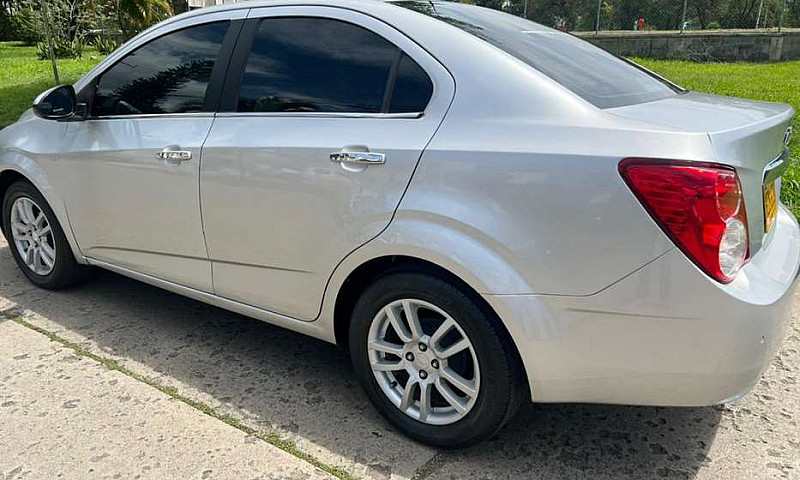 Vendo Chevrolet Soni...