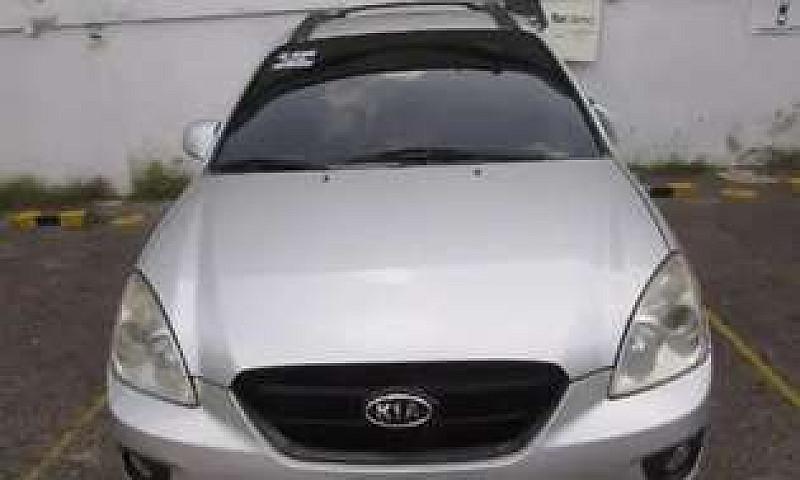 Se Vende Kia Carens ...
