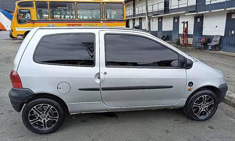 Hermoso Twingo...