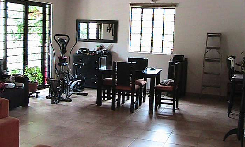 Casa Campestre, A Ci...