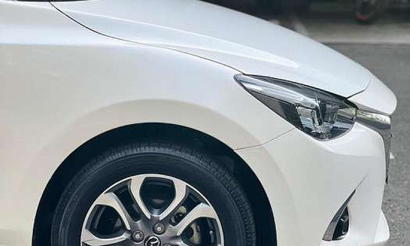 Mazda 2 Gran Touring...