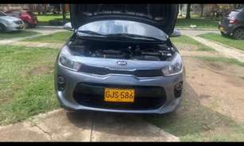 Kia Rio Sedan 1.4 Me...