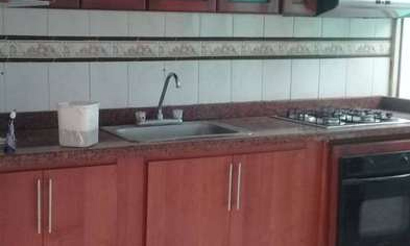 Venta De Casa Amplia...