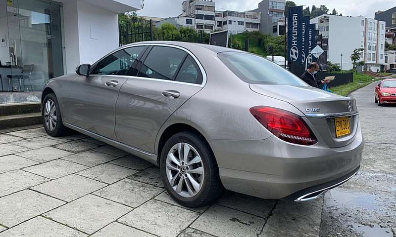 2019 Mercedes 180T...