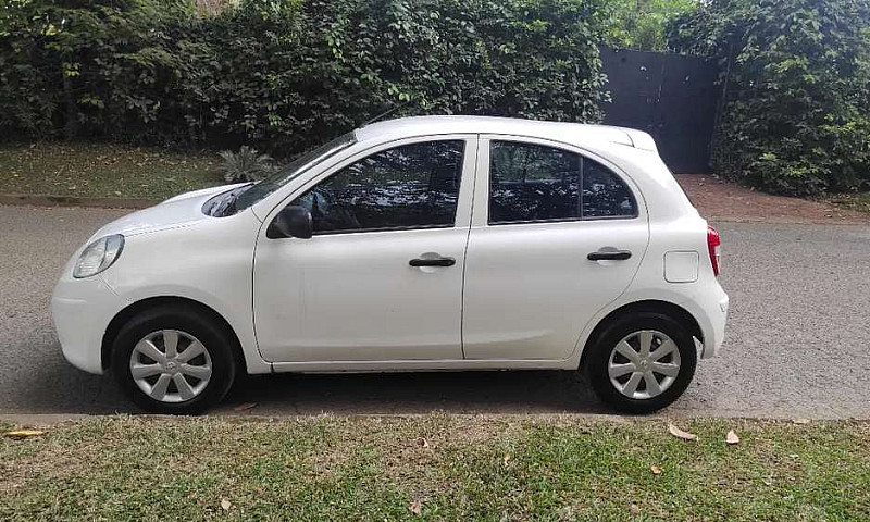 Nissan March 2017...