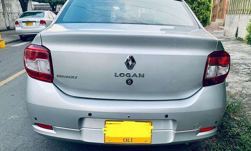 Renault Logan...