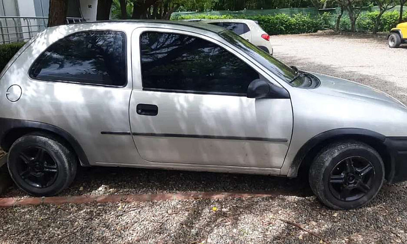 Hermoso Corsa Active...