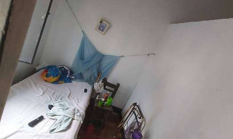 Casa De Dos Pisos Co...