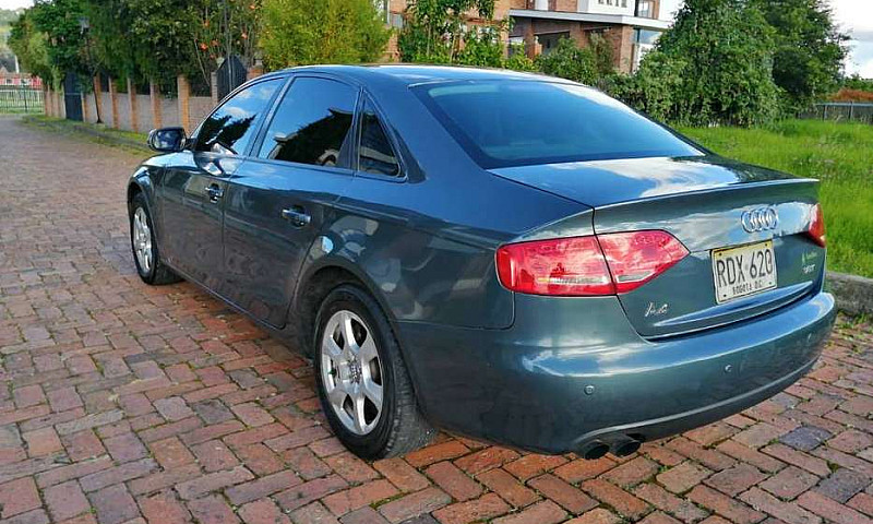 Audi A4 1,8T Automát...