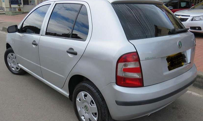 Vendo Skoda Fabia 20...