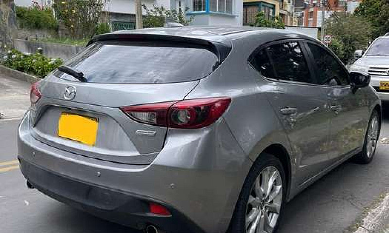 Mazda 3 Grand Tourin...