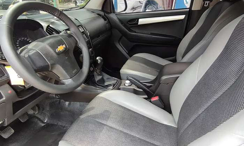 Chevrolet Dmax...