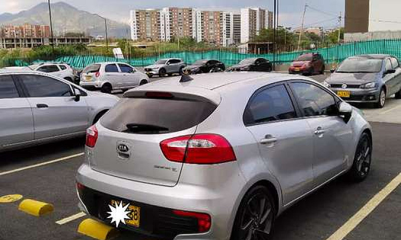 Kia Rio Spice R

Mod...