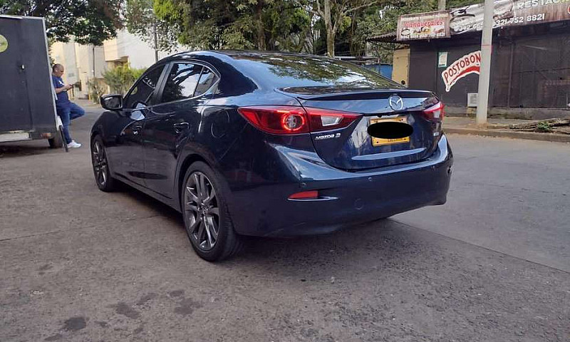 Mazda 3 Grand Tourin...