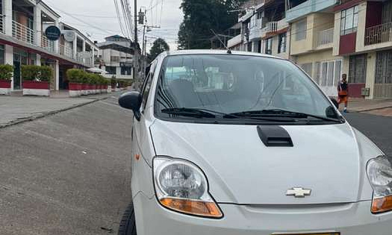 Vendo Chevrolet Spar...