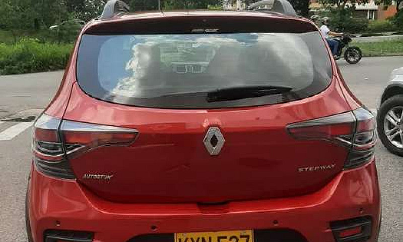 Stepway Intens Full....