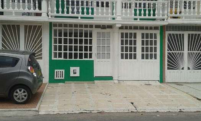 Casa De 2 Pisos, B. ...