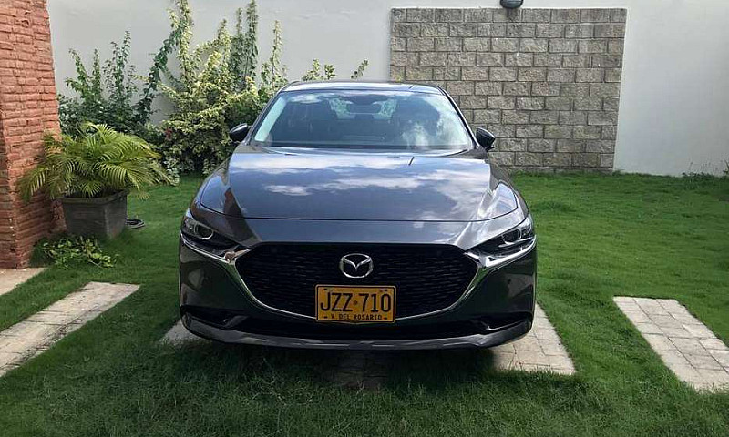 Mazda 3 - Modelo 202...