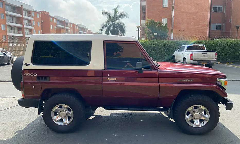 Toyota Macho 4.0Cc M...