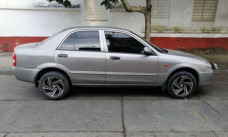 Vendo Mazda Allegro ...