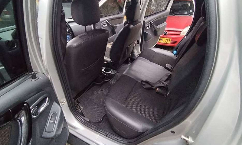 Duster Dynamique 4X4...