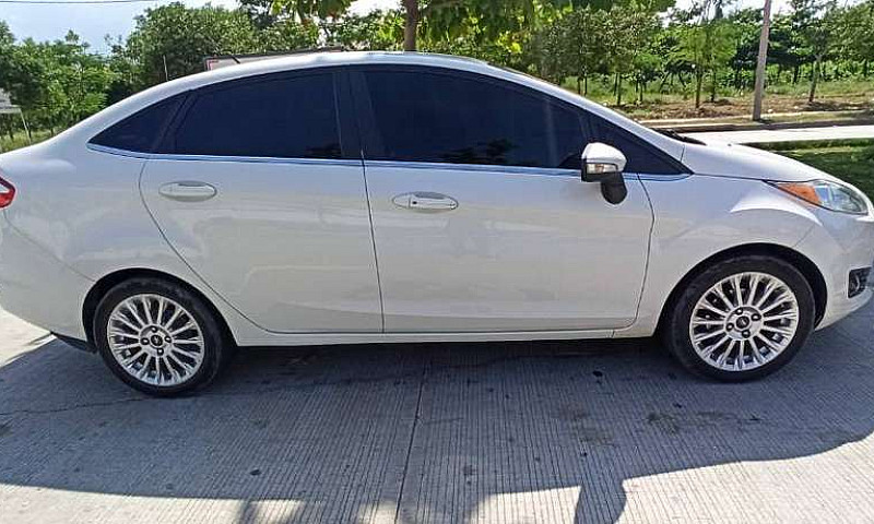 Vendo Ford Fiesta Ti...