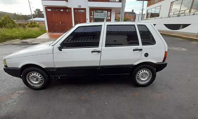 Vendo Fiat Uno...