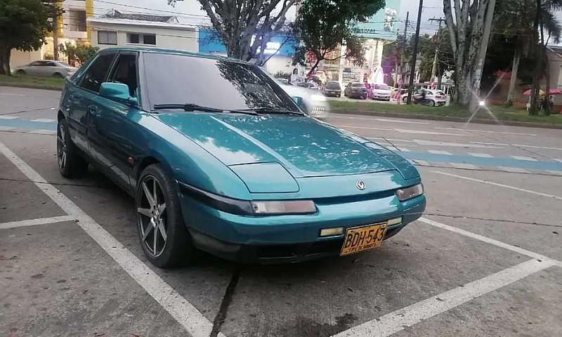 Mazda Astina  1994...