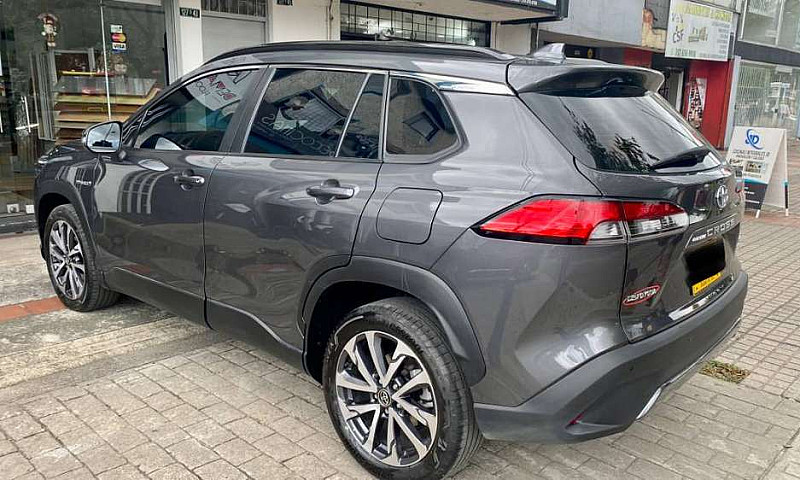 Vendo Toyota Corolla...