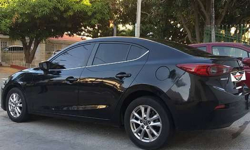Mazda 3 Touring 2015...