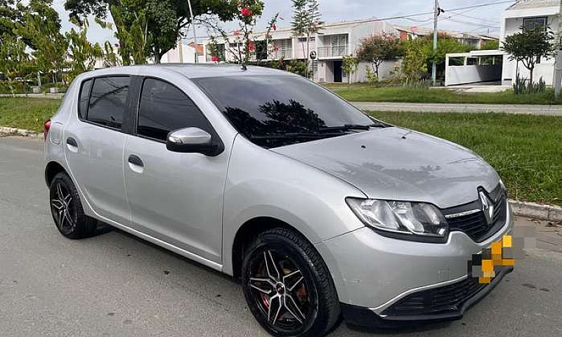 Renault Sandero 2017...