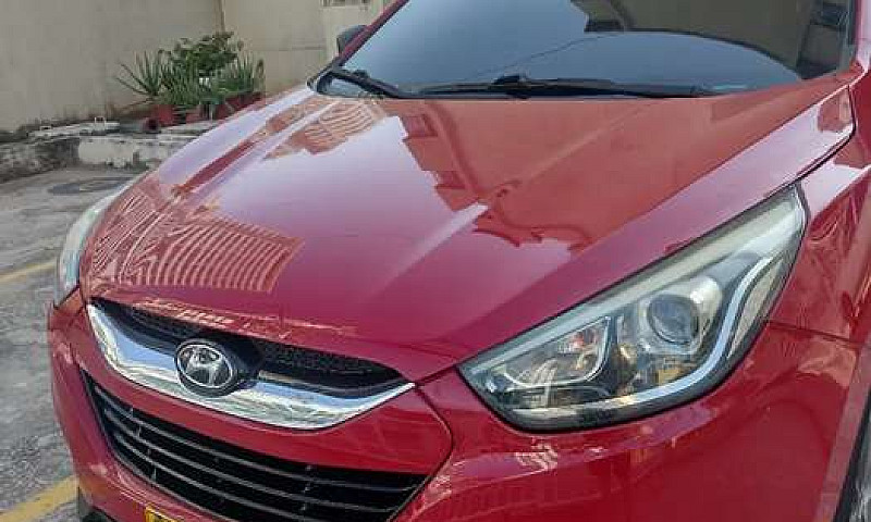 Vendo Hyundai Tucson...