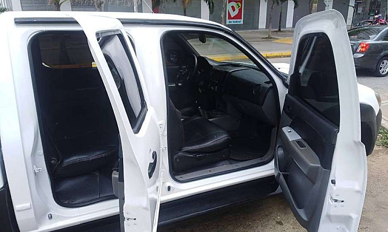Camioneta Mazda Bt50...