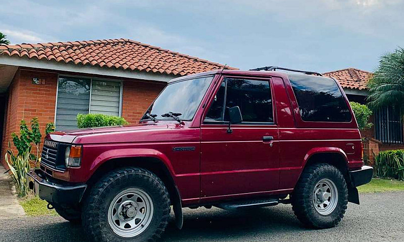 Montero Mitsubishi E...