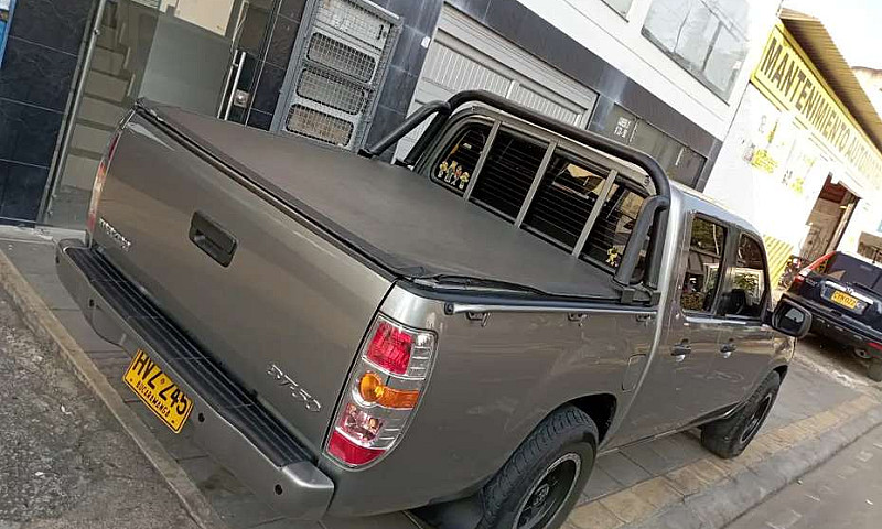 Mazda Bt-50 Modelo 2...