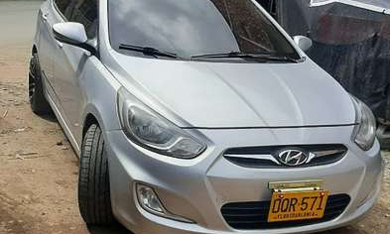 Se Vende Hyundai I25...