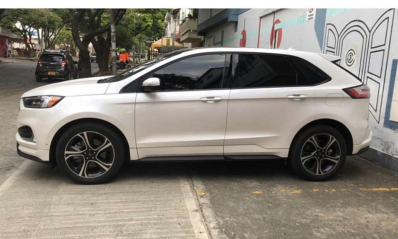 Vendo Ford Edge St B...